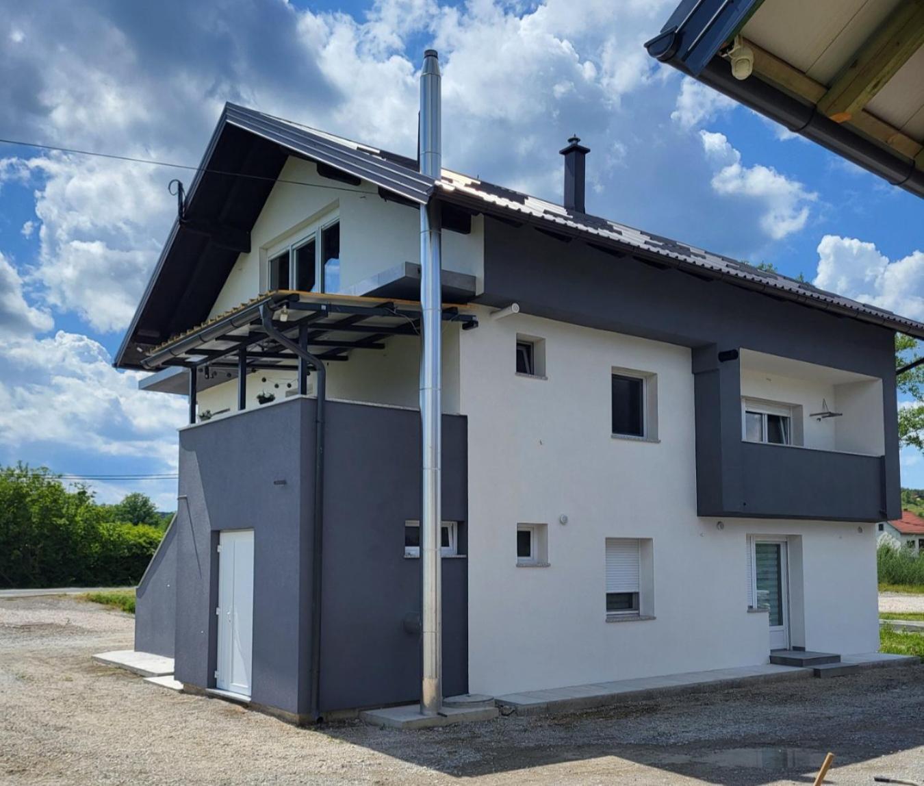 Ena1 & Ena2 -Big Free Parking Apartment Karlovac Exterior photo