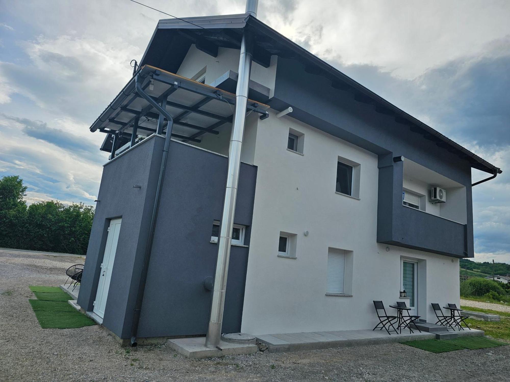 Ena1 & Ena2 -Big Free Parking Apartment Karlovac Exterior photo